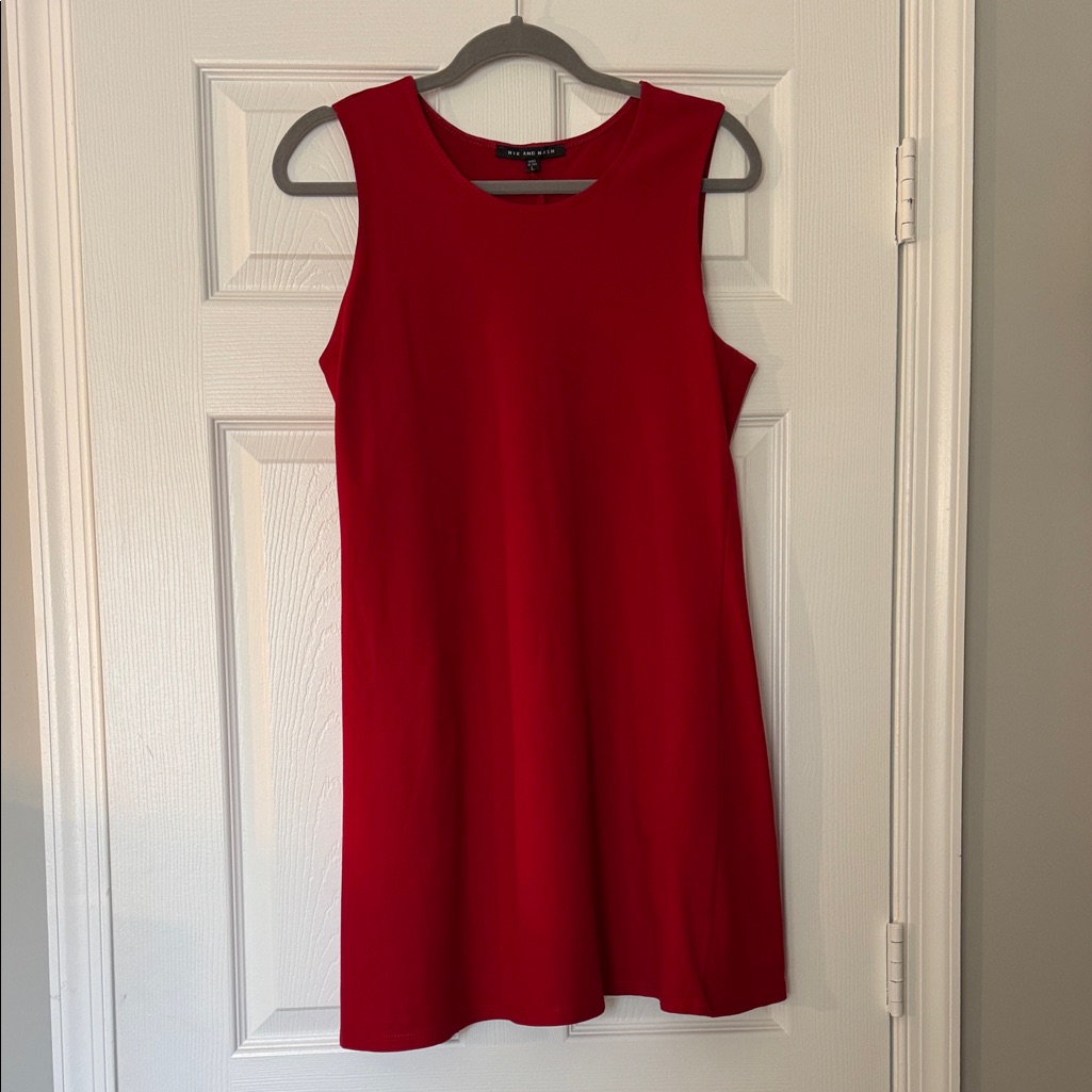 Chic Red Sleeveless Midi Dress, L
